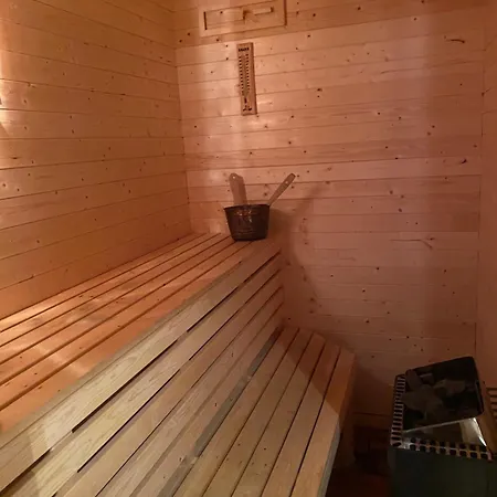 Moderne Rorbu Helt I Sjokanten * Hauge (Vestland)