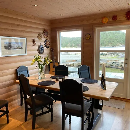 Feriehus Moderne Rorbu Helt I Sjøkanten