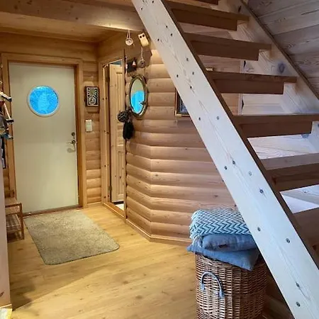 Moderne Rorbu Helt I Sjokanten Hauge (Hvaler)