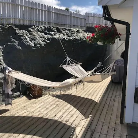 Moderne Rorbu Helt I Sjokanten Ferienhaus Hauge (Vestland)