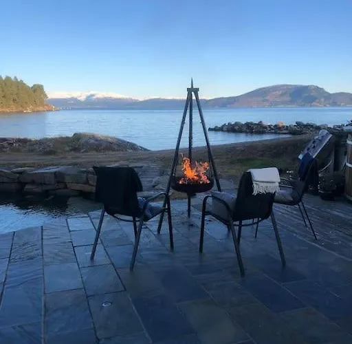 Feriehus Moderne Rorbu Helt I Sjøkanten Hauge (Vestland)