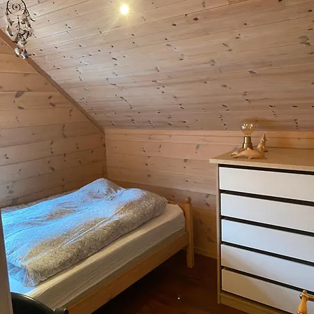 Moderne Rorbu Helt I Sjokanten Hauge (Vestland)