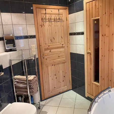 Moderne Rorbu Helt I Sjokanten * Hauge (Vestland)