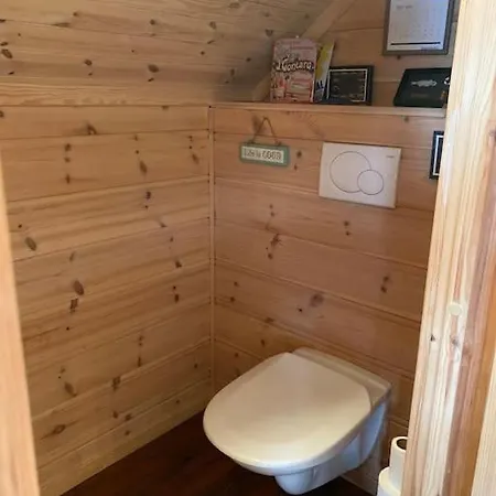 Moderne Rorbu Helt I Sjokanten