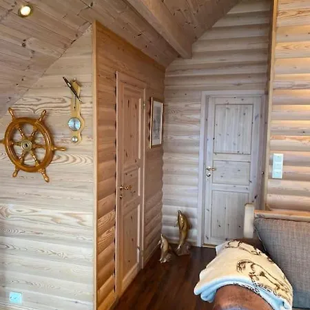 Moderne Rorbu Helt I Sjokanten Holiday home